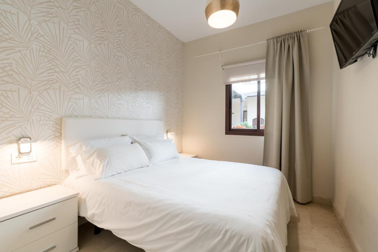 Lumbreras Host Appartement Sevilla Buitenkant foto