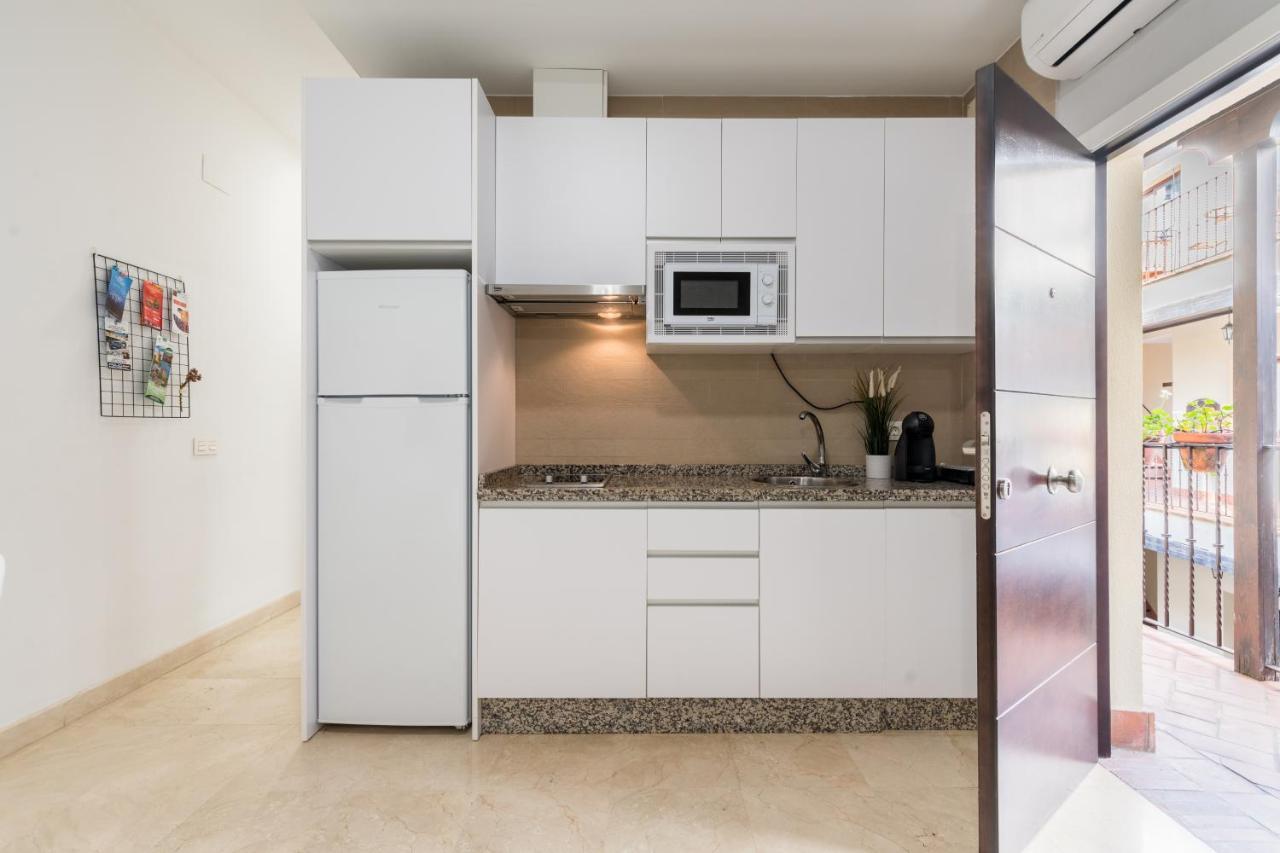Lumbreras Host Appartement Sevilla Buitenkant foto