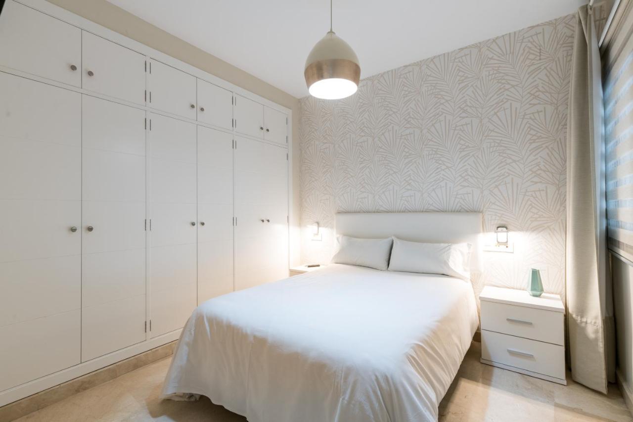 Lumbreras Host Appartement Sevilla Buitenkant foto