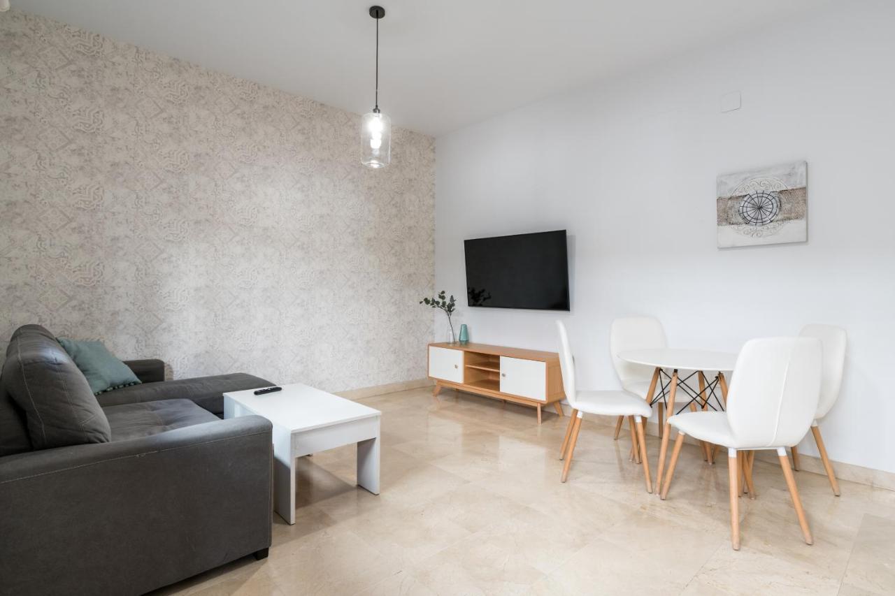 Lumbreras Host Appartement Sevilla Buitenkant foto