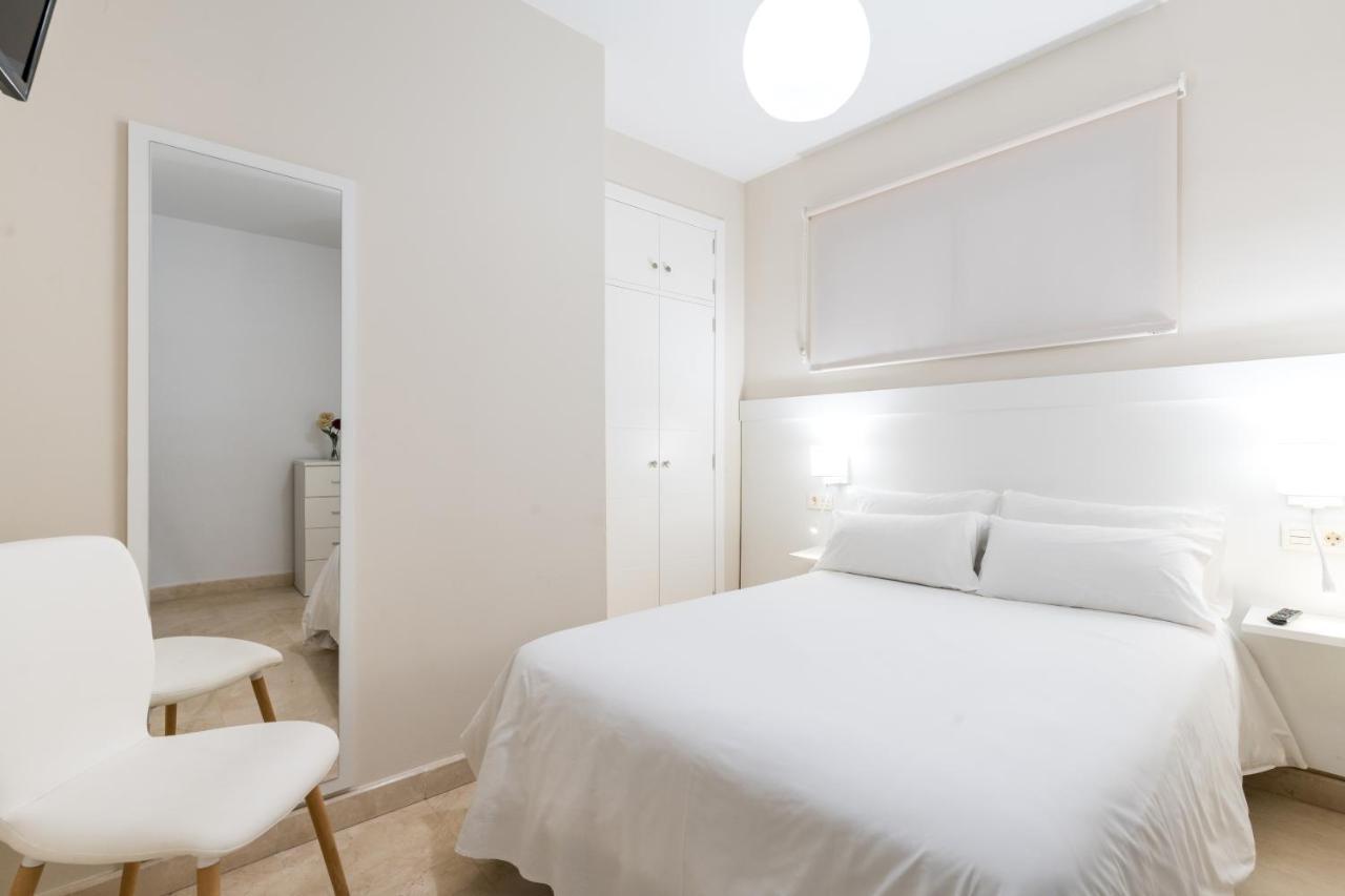 Lumbreras Host Appartement Sevilla Buitenkant foto