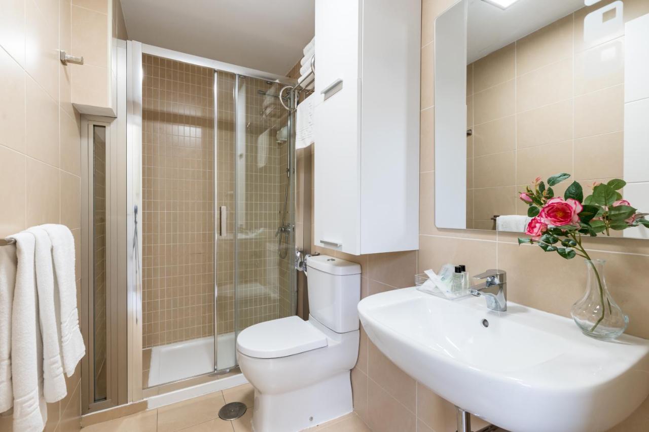 Lumbreras Host Appartement Sevilla Buitenkant foto