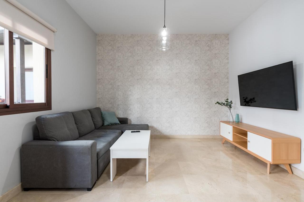 Lumbreras Host Appartement Sevilla Buitenkant foto